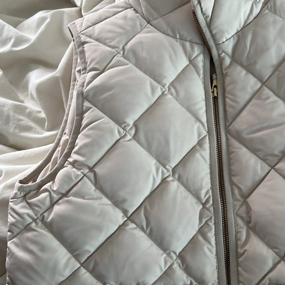J Crew Down Puffer Vest - Picture 6 of 11